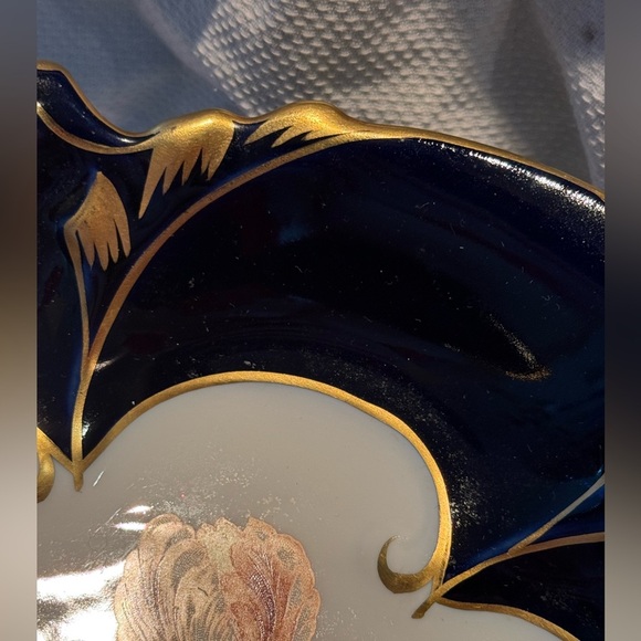 JLMENAU GRAF VON HENNEBERG porcelain pedestal cake plate - Picture 6 of 12